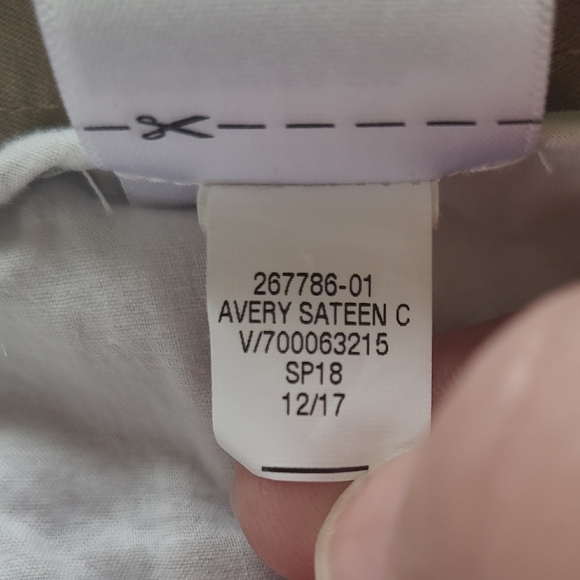 Banana Republic Khaki Avery Straight-Fit Sateen Ankle Pant with Cuff - Size 6 - Picture 10 of 10